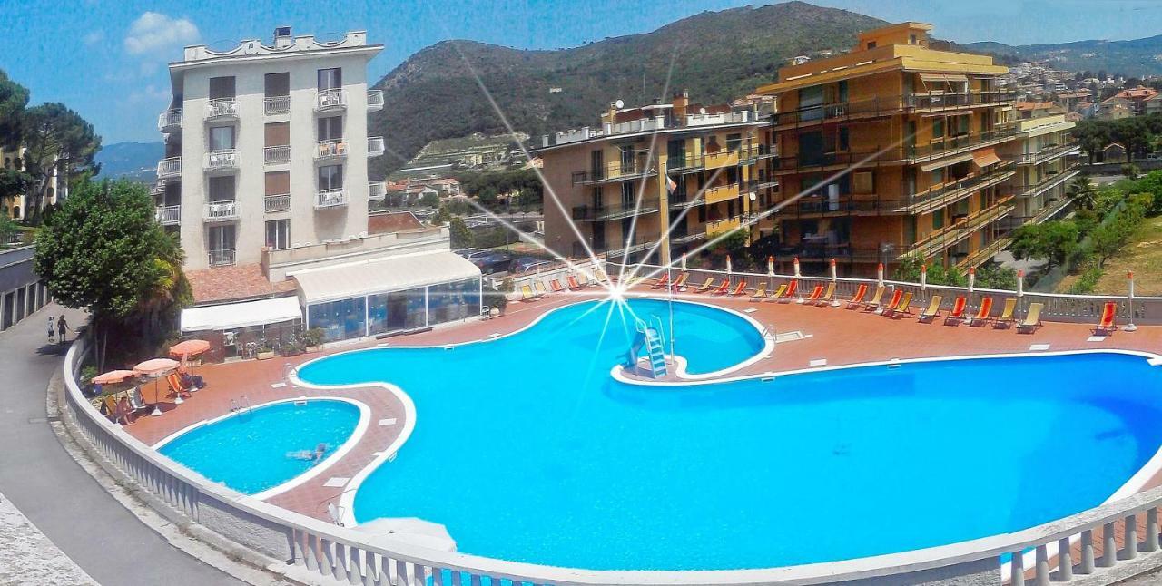 Apartmán Milanomare Pietra Ligure Exteriér fotografie
